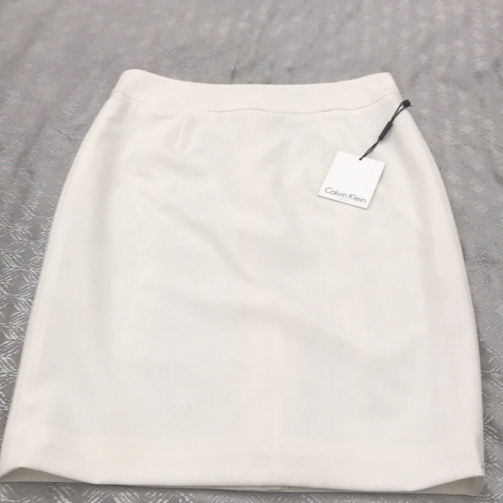 Calvin Klein light cream pencil skirt